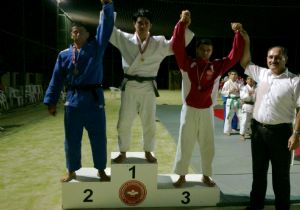 Yine göğsümüzü kabarttılar